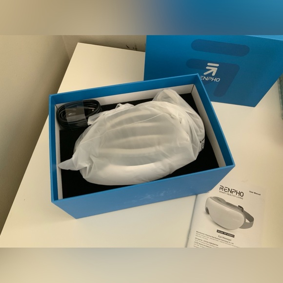 Renpho Eye Massager with heat - Picture 4 of 13